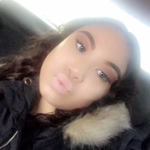 Meet your Posher, Julisa